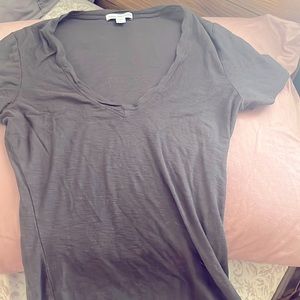 Size 0 James Perse black shirt